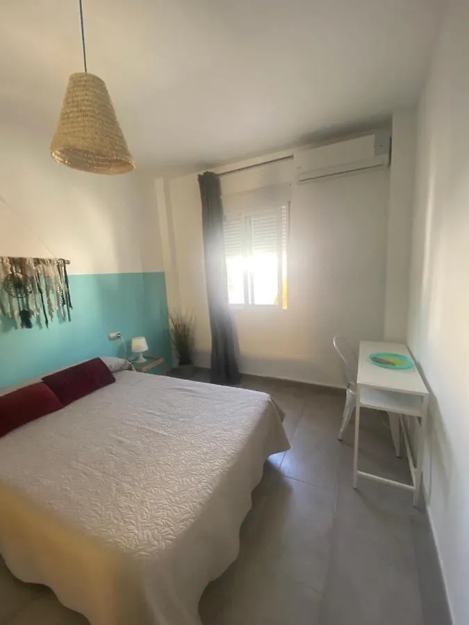 Apartamentos Chuita Playa Malaga 0*,  Spain